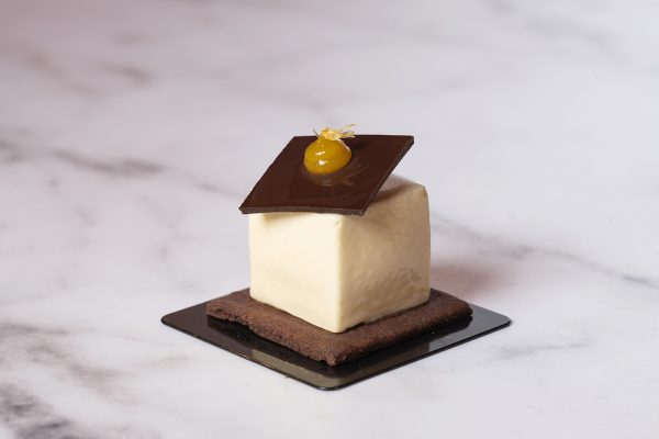 87_1440px_åretskage